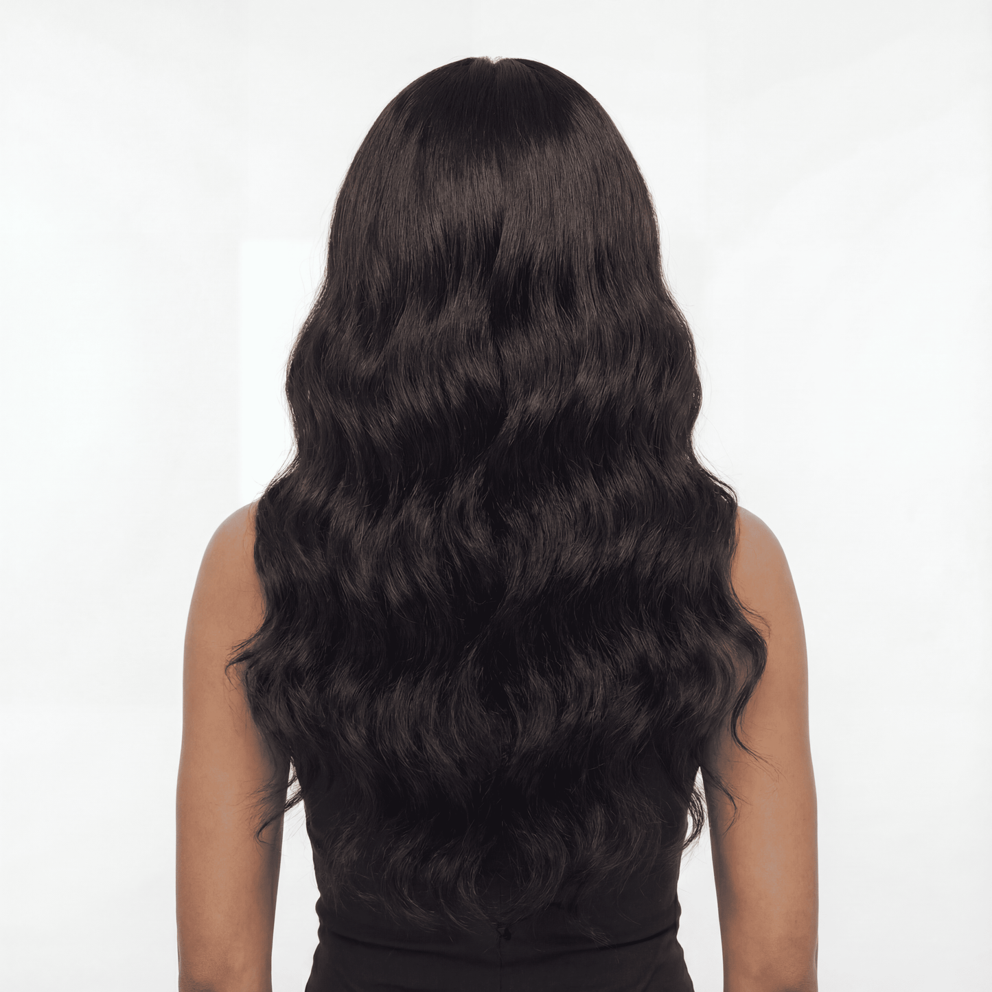 Long Wavy No‑Lace Synthetic Wig – Middle Part Big Wave (Black)